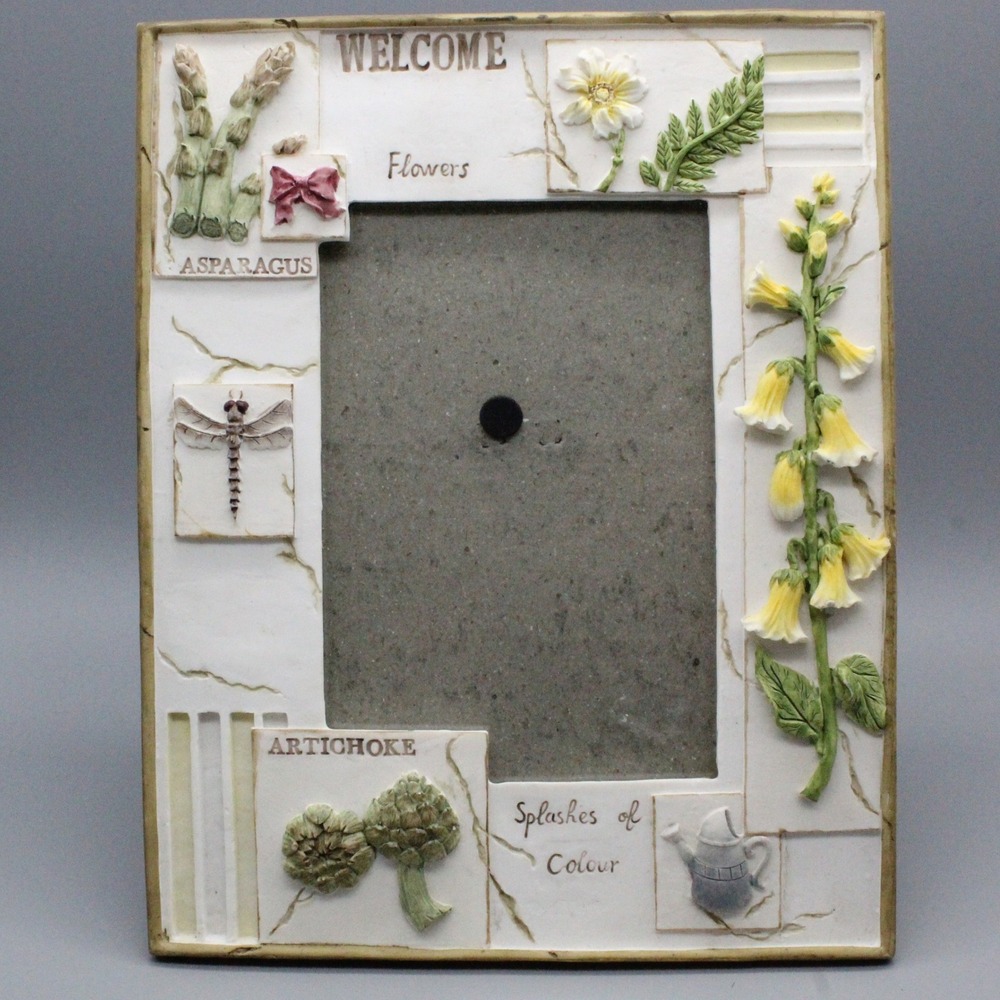Splashes of Colour Garden Botanical 4x6 Picture Frame Cottagecore Boho Cream